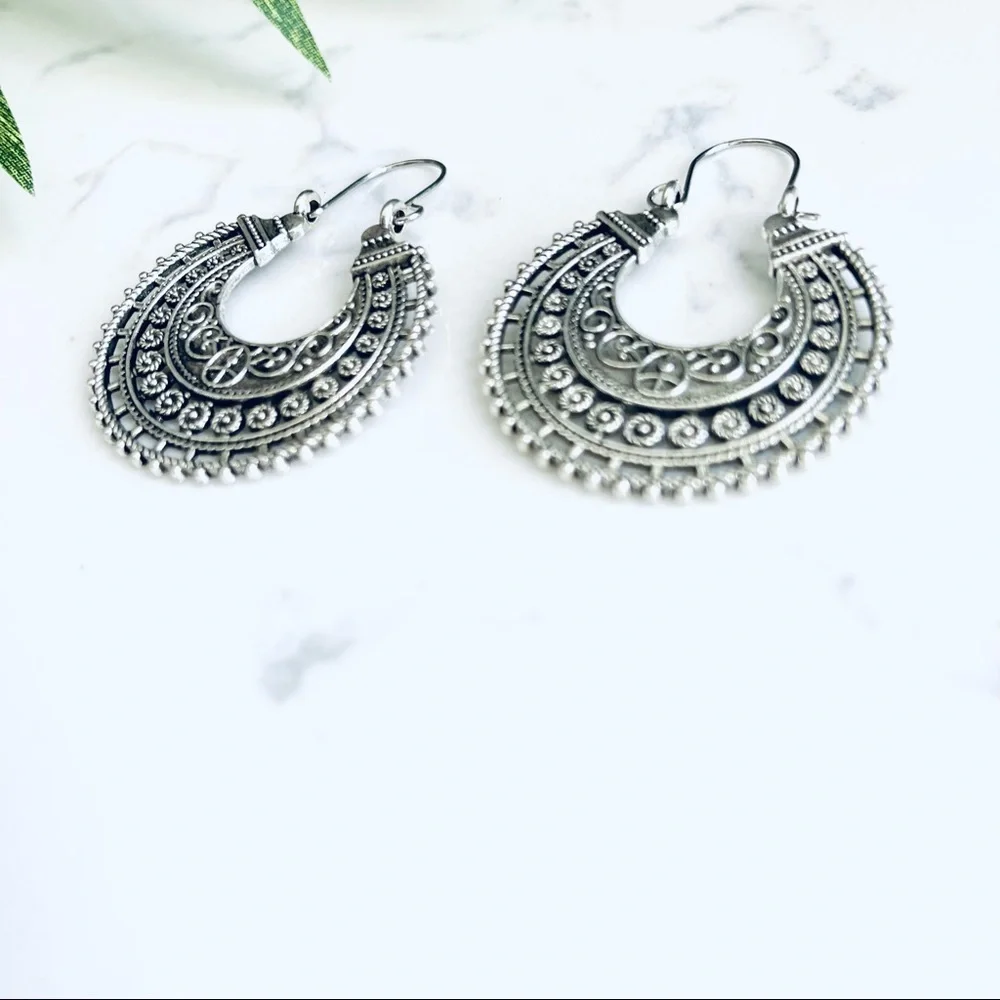 2/$30 🌵 Ornate Silver Tribal Hoop Circle Drop Earrings Boho Southwestern New - Picture 3 of 5